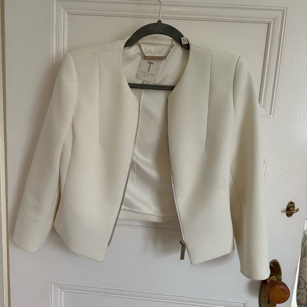 Ted Baker cropped blazer